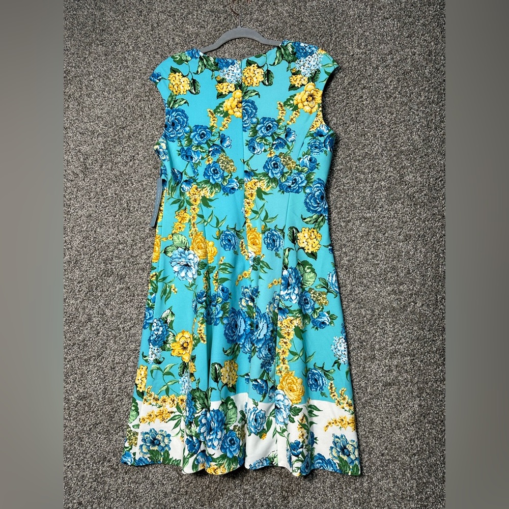 NWT London Times Perfect Versatile Scuba Crepe Fit & Flare Dress Size 12 - Picture 4 of 6